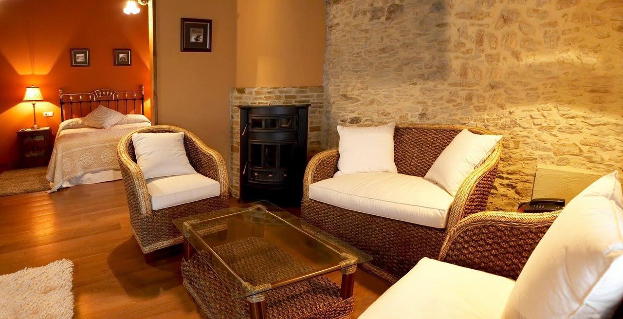 Hotel Rural Casona Trabadelo Vegadeo Buitenkant foto